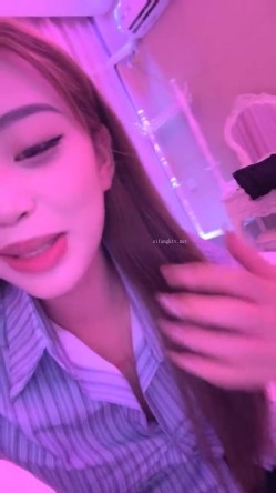 【柔柔早点睡】大学生，酒吧，300金币房，一夜情约到酒店，啪啪喷水共浴，香艳劲爆 截图11