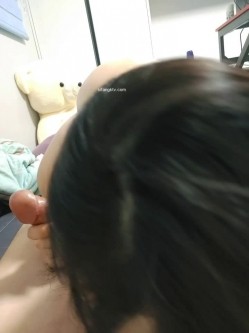 数百位网红良家母狗性爱甄选 爆乳丰臀网红美女各种啪操 完美露脸 截图6