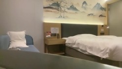 ️探花许墨连续约炮两个妹子扮演制服女秘书，第二个妹子像欠她钱似的没一点笑容 截图7