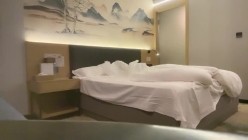 ️探花许墨连续约炮两个妹子扮演制服女秘书，第二个妹子像欠她钱似的没一点笑容 截图11