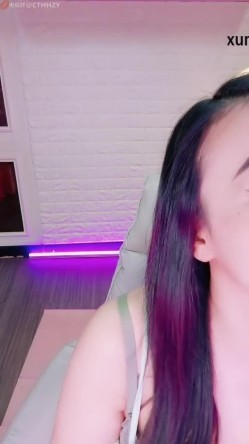 【你宝贝】巨乳白虎主播，妩媚风骚半遮面，自慰淫水喷满屏 截图6