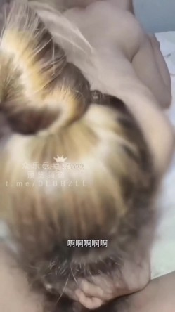 推特绿帽交换淫妻博主「丸子夫妻」「哈尼」真性交流换妻日常性爱经典3p乱交福利 单男插入第二视角 截图3