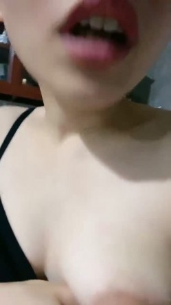 御姐下海超漂亮【小白白成都大学】，撒尿啪啪，被男友的大鸡巴操得欲仙欲死，推荐！ 截图9