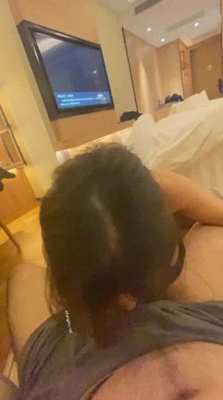 人生赢家，约炮大神【蒂奇！Long】玩肏调教，多位极品网红舞蹈生有露脸，全都乖乖的像条小母狗 截图6