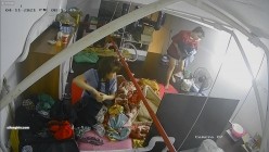 【极品稀缺 ️破解摄像头】极品服务员宿舍日常 ️小姐姐年轻美乳好坚挺 穿搭职业装制服很有气质 距离超近 高清1080P版 截图8