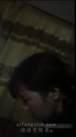 嫖妓达人做足疗时看见技师长得不错加点钱想干她,美女不答应最后给他打飞机,出来后又到酒店找个卖淫女狠狠干! 截图10