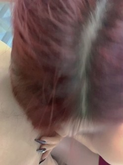 熟女鸡有味道，30+妖艳贱货，酒店深情口活儿，付了钱就卖力吃！ 截图5