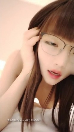 大二学妹露脸冰约炮陌生人，制服诱惑各种抽插爆草表情好骚呻吟可射 截图8