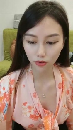 极品高颜冷艳御姐，反差小妈感女主播「金刚护撸娃」「小奶猫」激情淫语撩骚，和姐妹下海大秀，互舔互口假鸡巴互插 截图15