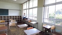 极品樱花妹蜜桃臀女神 naomiiichannel 清纯学生妹教室，厕所为你服务 截图1