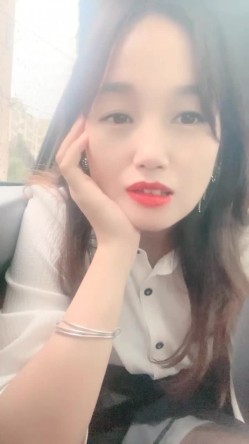 村花的快乐田园生活，【甜甜小少妇】，抖音没做起来，就到乡村小道旁，跳蛋塞穴，紧张刺激又爽到喷水 截图14