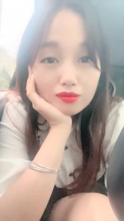 村花的快乐田园生活，【甜甜小少妇】，抖音没做起来，就到乡村小道旁，跳蛋塞穴，紧张刺激又爽到喷水 截图15