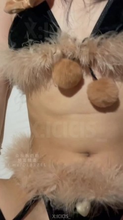 推特新晋海王「ICICIS」调教微露脸母狗楠楠，捆绑性爱、黑丝情趣、户外车震、私人影院、对镜性爱、爬行母狗… 截图4