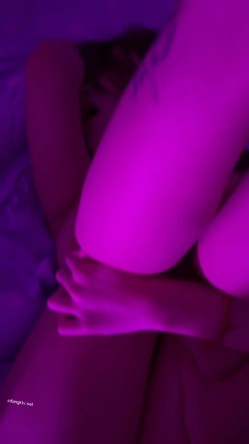 大屌富二代『上海大少爷』最强约炮私拍 爆肏清纯眼镜女老师 内射抖音网红女神 顶级娇喘 截图2