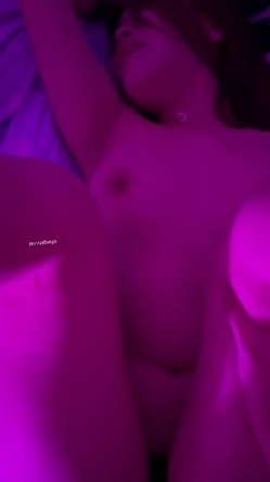 大屌富二代『上海大少爷』最强约炮私拍 爆肏清纯眼镜女老师 内射抖音网红女神 顶级娇喘 截图4
