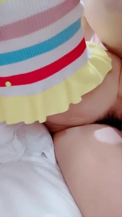 【金莲小仙女】重庆妹子勾搭按摩店技师，欲拒还迎挑逗段位真不低，撩拨得小伙欲火焚身，一摸鲍鱼都水流成河了 截图2