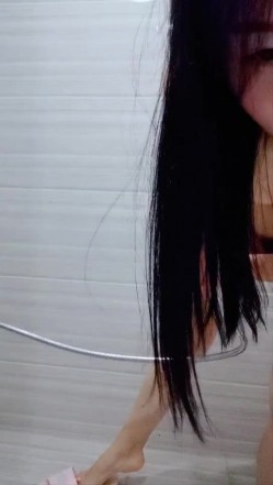 【金莲小仙女】重庆妹子勾搭按摩店技师，欲拒还迎挑逗段位真不低，撩拨得小伙欲火焚身，一摸鲍鱼都水流成河了 截图5