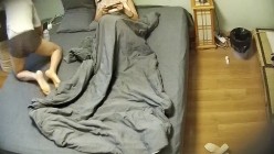 高校附近钟点炮房 摄像头偷拍大学生情侣青春女孩被男友射了一嘴后再吃外卖 截图6