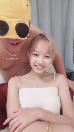 【小美】超靓小美女大长腿美乳美脚 蜜臀粉B 胯下之奴 激情上位鸡鸡一晚在燃烧 截图12