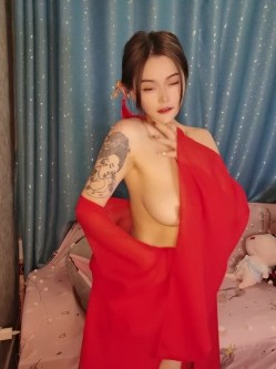 极品巨乳女神 颜值耐打 冲击炮自慰 裸舞诱惑 后入大屁股 逼型好好看，做爱床上特别骚 截图16