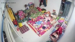 10月最新流出【破解摄像头】 ️监控下的女生宿舍日常洗澡换衣服 截图1