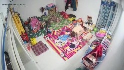 10月最新流出【破解摄像头】 ️监控下的女生宿舍日常洗澡换衣服 截图11