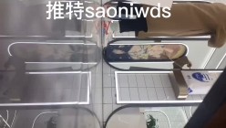大胆坑神潜入商场舞蹈工作室女公厕独占一个坑位隔板缝中连续偸拍 各种小姐姐方便美女脱个精光拉稀 截图16