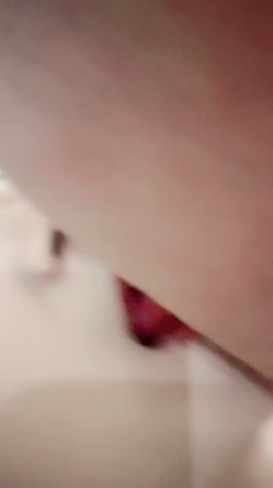 ️精品推荐 ️超美新人女孩『西奶』约金主与闺蜜一起双飞操逼爆菊 截图16