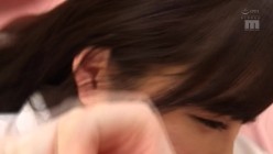 MIDV-472 大切な彼女がクラスのDQN達に媚薬を使って犯●れキメセク堕ちしているのを見てクズ勃起 新ありな 截图4