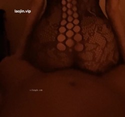 【原档极品泄密】，杭州23岁平面模特，高颜值清纯女神，完美露脸，肤白穴粉干起来好享受 截图4