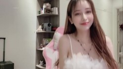 初恋感觉，高颜值女神【anna102】尺度再度升级，裸舞道具M腿脸穴同框自慰诱惑 截图3