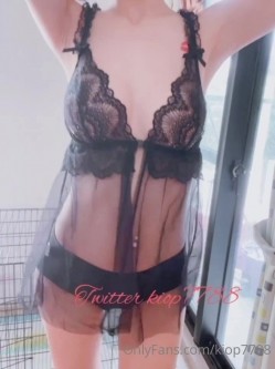 极品网红反差小姐姐《高雄小野猫》 截图1