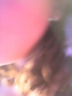 20岁宝妈挤奶：老公我难受死了，我下面洗的很干净，要不你帮我舔一下好不好。婴儿在怀里被老公强行啪啪！ 截图13