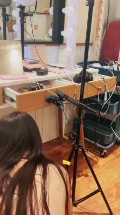 抖音26万粉丝女神级御姐林萌与男友啪啪一对一调教 截图9
