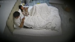 酒店偷拍连续3天入住表面乖巧实际反差的可爱女友换各情趣拍照和男友啪啪 截图11