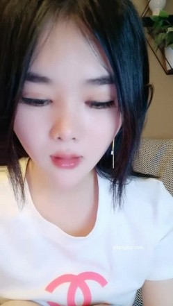 经典女神级别。超美【性感车模】性感自慰，宅男撸管专用~太赞了！女团级别，私处全部展示 截图7