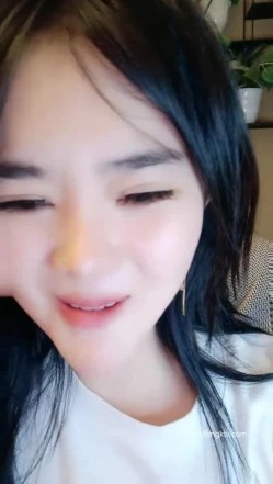 经典女神级别。超美【性感车模】性感自慰，宅男撸管专用~太赞了！女团级别，私处全部展示 截图9