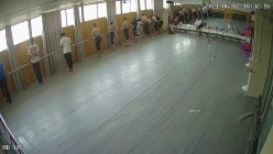 舞蹈班《监控破解》偷拍多位美女学员后台换衣服 截图1