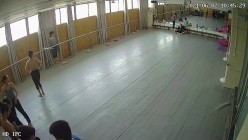 舞蹈班《监控破解》偷拍多位美女学员后台换衣服 截图15