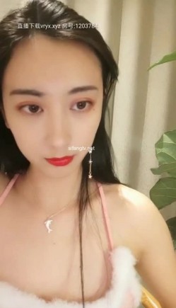 超级女神【绿波小洋】这颜值平台第一终于下海了，高颜值气质佳极品身材，浴室大秀美乳细腰丰臀真尤物 截图2