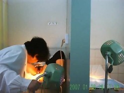 专供黑兄某妇科医院偷拍前来做检查的女人,在医生面前毫无保留的脱光全部衣服 截图3
