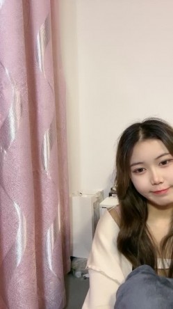 高颜气质女友黑丝大长腿，完美露脸口交，吮吸粉红龟头，女上位灰丝啪啪 截图4