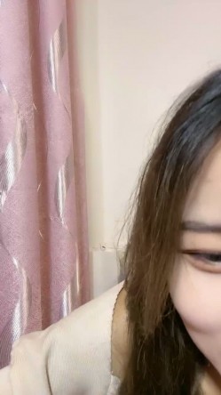 高颜气质女友黑丝大长腿，完美露脸口交，吮吸粉红龟头，女上位灰丝啪啪 截图5