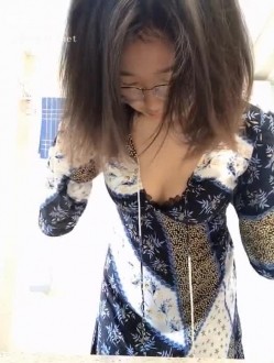 【泄密流出】那些性爱_裸照被泄密流出的眼镜妹合集收录，基本都是90-00后，年轻貌美会玩，乖巧外表下淫荡不堪的一面 截图5