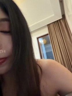 ️黑丝御姐【linjianvhai】极品网红脸御姐、长腿黑丝高跟职业装、自慰诱惑 截图14