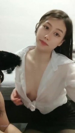 极品高颜冷艳御姐，反差小妈感女主播「金刚护撸娃」「小奶猫」激情淫语撩骚，和姐妹下海大秀，互舔互口假鸡巴互插 截图11