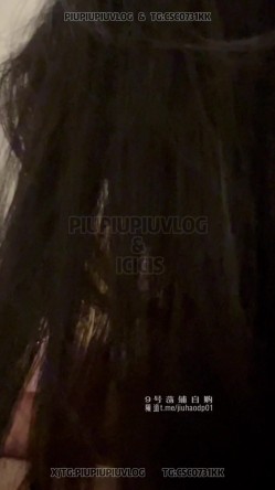 顶级约炮大神『ICICIS』04年空乘专业女大学生【楠楠】开发楠楠M属性，怼脸拍 扇巴掌 脚趾插小穴 截图14