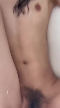 正在开发漂亮女友们的摄影师 【佳音大神】福利 每位都是露脸露点的高颜值女神，艺术与色情完美融合 截图8