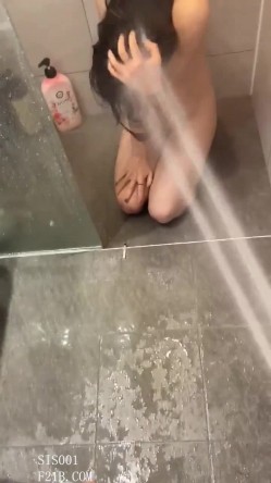 某大神调教极品小母狗淋尿，私人专属【人型宠物】最强M属性抽到头皮发麻 截图5