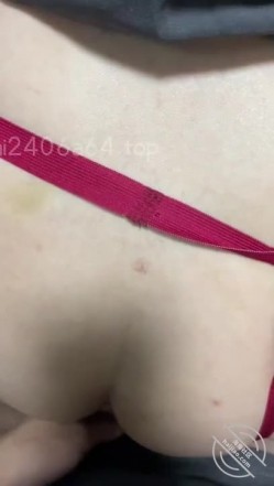 【海角原创】继父射完到我射，在继父隔壁内射骚妈 截图5